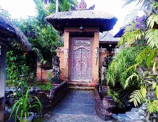 Lobby 2 Nirwana Sea Side Cottages