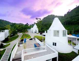 Luar Bangunan 2 Aristo Chic Resort and Farm