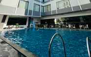 Swimming Pool 2 Sahid Batam Center Hotel & Convention