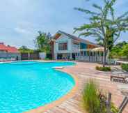 Swimming Pool 2 Bangsaphan Resort