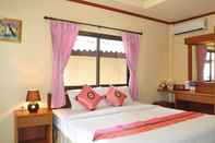 Kamar Tidur Island View Bungalows