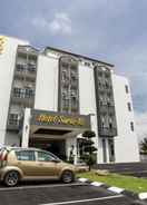 EXTERIOR_BUILDING Hotel Suria 18