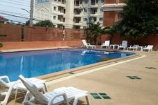 수영장 The Sun Resort and Spa