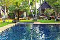 Swimming Pool Prachuap Garden View