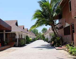 Exterior 2 White Beach Resort