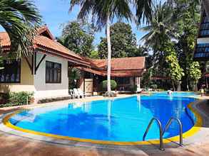 Swimming Pool 4 Bayview Beach Resort