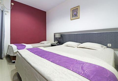 寝室 Hasanah Guest House Pekanbaru