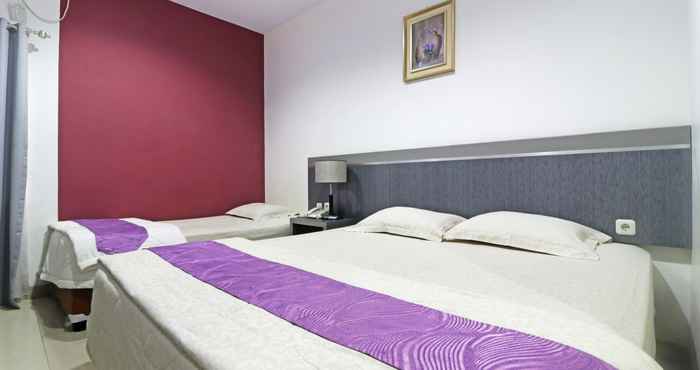 Bedroom Hasanah Guest House Pekanbaru