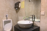 CleanAccommodation Parma Paus Hotel