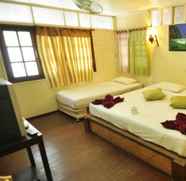 Kamar Tidur 3 Phi Phi October House