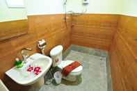 Toilet Kamar Phi Phi Little Star Resort