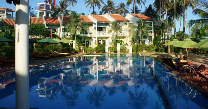 Swimming Pool Dynasty Beach Resort