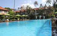 Kolam Renang 7 Dynasty Beach Resort