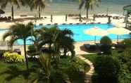 Kolam Renang 4 Dynasty Beach Resort