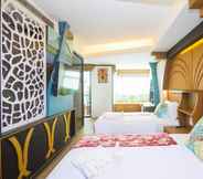 Bedroom 5 Phi Phi Nice Beach Hotel Hip 