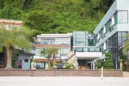 Phi Phi Nice Beach Hotel Hip , SGD 31.61