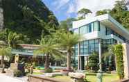 Bangunan 2 Phi Phi Nice Beach Hotel Hip 