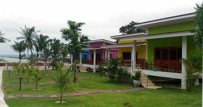 Bangunan Breeze Bay Villa