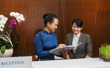 로비 4 Central Palace Hotel