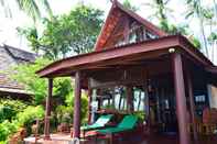 ห้องนอน The Natives Samui Villa NA MAUENG