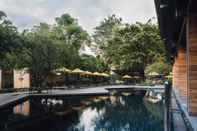 สระว่ายน้ำ Sichon Cabana Hotel