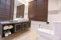 Toilet Kamar Apple Heritage Hotel