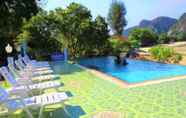 Kolam Renang 7 Phi Phi View Point Resort