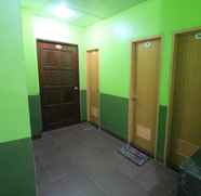 Lainnya 2 D-Zone Backpackers Inn