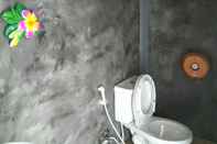 ห้องน้ำภายในห้อง Tara Hill Khao Kho Resort