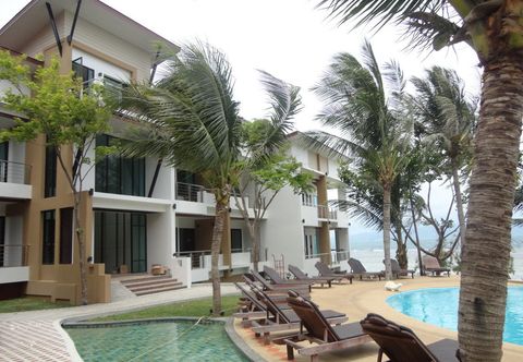 Swimming Pool Cocohut Village Beach Resort & Spa