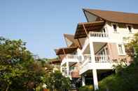 Exterior Cocohut Village Beach Resort & Spa