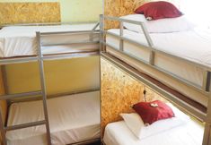 Phòng ngủ 3 Chaokoh Phi Phi Hostel 