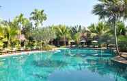 สระว่ายน้ำ 6 Laluna Hotel & Resort Chiangrai