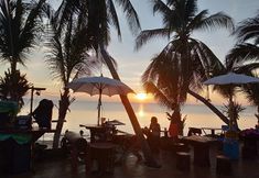 Restaurant 4 Friendly Resort & Spa