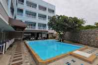 Swimming Pool Baan Rabiang Talay
