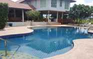 สระว่ายน้ำ 4 Boat Lodge Pool Villa