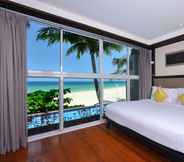 ห้องนอน 6 Andaman White Beach Resort