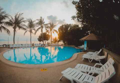 Kolam Renang Coral Bungalows