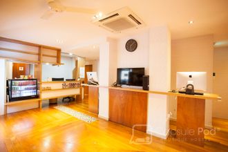 Lobi 4 Capsule Pod Boutique Hostel