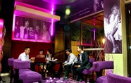 Bar, Kafe, dan Lounge 6 Grand Suka Hotel Pekanbaru