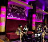 Bar, Cafe and Lounge 7 Grand Suka Hotel Pekanbaru