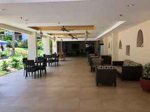 Lobi 4 Microtel by Wyndham Boracay