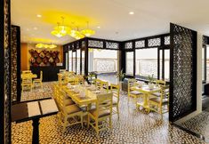 레스토랑 6 River Suites Hoi An Hotel