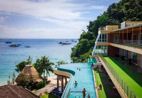 Swimming Pool Phi Phi Cliff Beach Resort