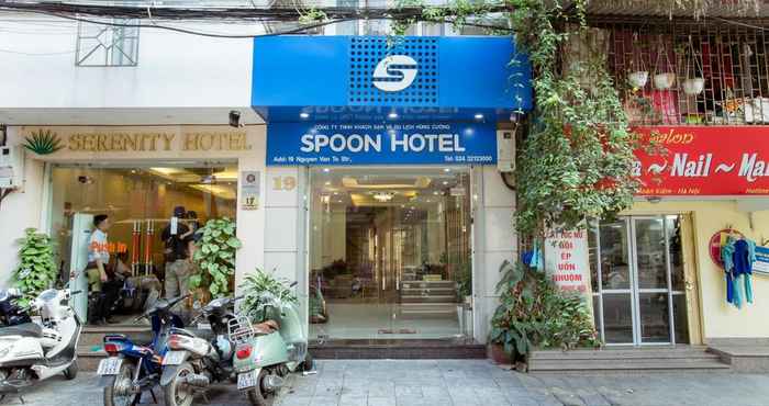 Bên ngoài Spoon Hotel Hanoi