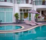 Kolam Renang 3 A-Te Chumphon Hotel (SHA Plus)