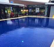 Swimming Pool 3 Kiatnakhon Hotel