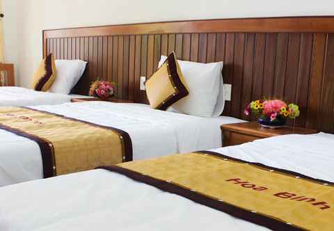 ห้องนอน Hoa Binh Hotel Quang Binh