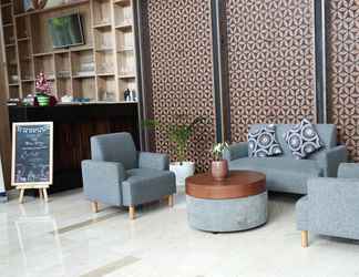 Lobby 2  BIGLAND Hotel & Convention Sentul