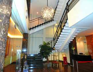 Lobby 2 MOSCHA Hotel and Convention Gubeng Surabaya